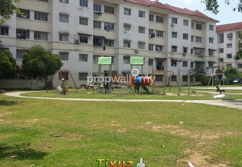 Sri Begonia walk up apartment Bandar Puteri