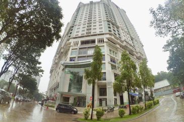 Metropiltan Square Damansara1248sf Corner furnish