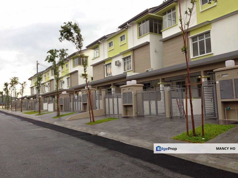 fully furnish townhouse Alam sanctuary Equine park, Selangor, Puchong South