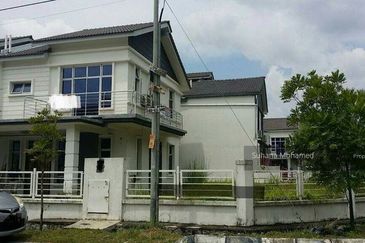 Jalan Saujana Putra 4/18