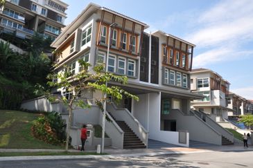 Rafflesia @ The Hill