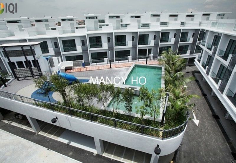 D Residency 3sty corner kayu ara pj bdr utama