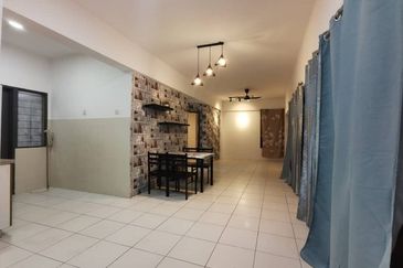 Calisa M @ Calisa Residences