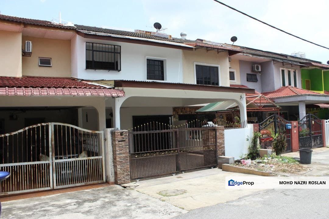 Fully Renovated 2 Storey House Taman Selasih, Batu Caves for Sale