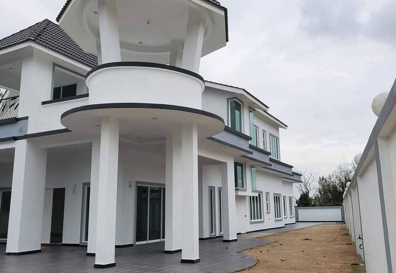Nilai Spring Villas