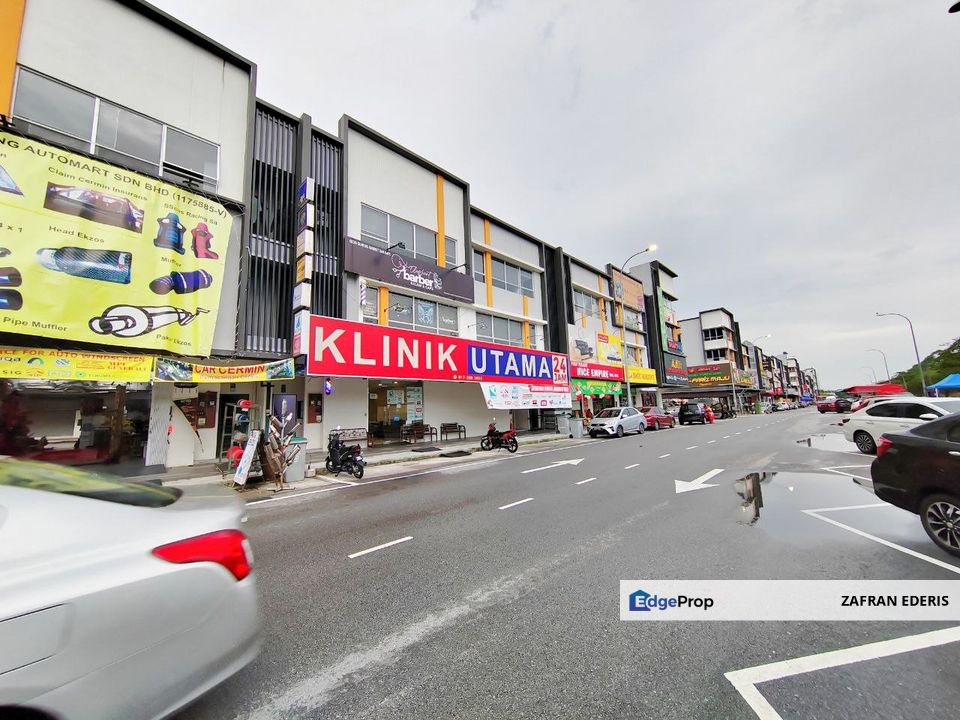 Alpinia Retails Desa Cempaka Nilai Shop Lot End Lot, Negeri Sembilan, Nilai