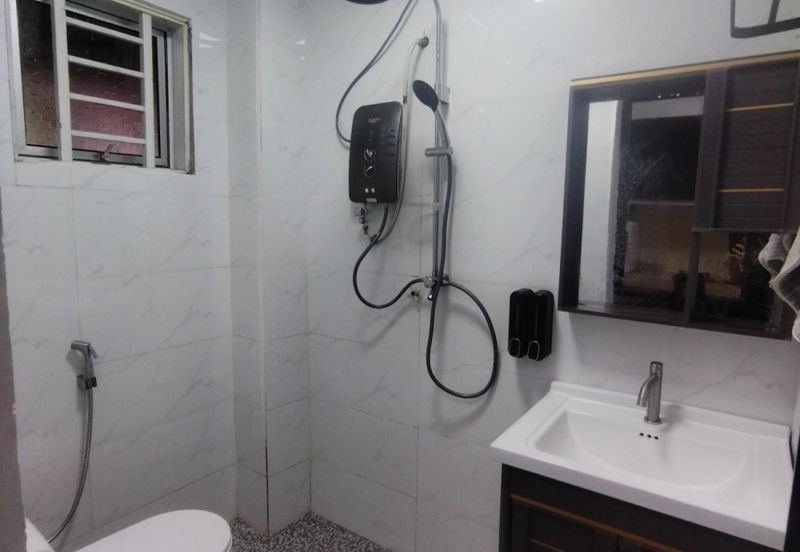 Taman Dahlia, Sepang