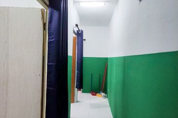 Vista Pinggiran, Taman Pinggiran Putra