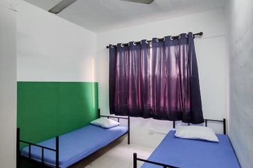 Vista Pinggiran, Taman Pinggiran Putra