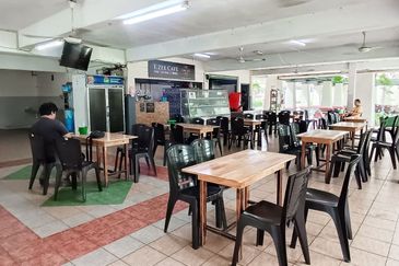 Vista Pinggiran, Taman Pinggiran Putra