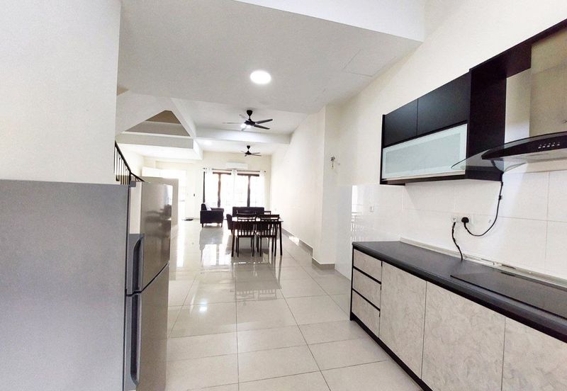 Monet Springtime @ Sunsuria City