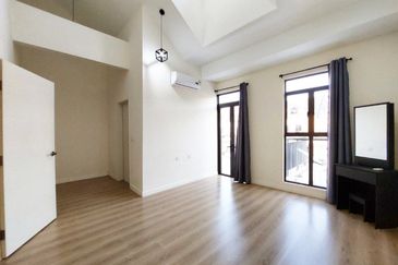 Monet Springtime @ Sunsuria City