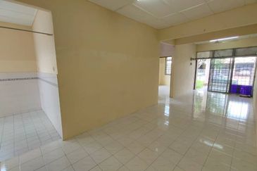 Taman Seroja, Bandar Baru Salak Tinggi