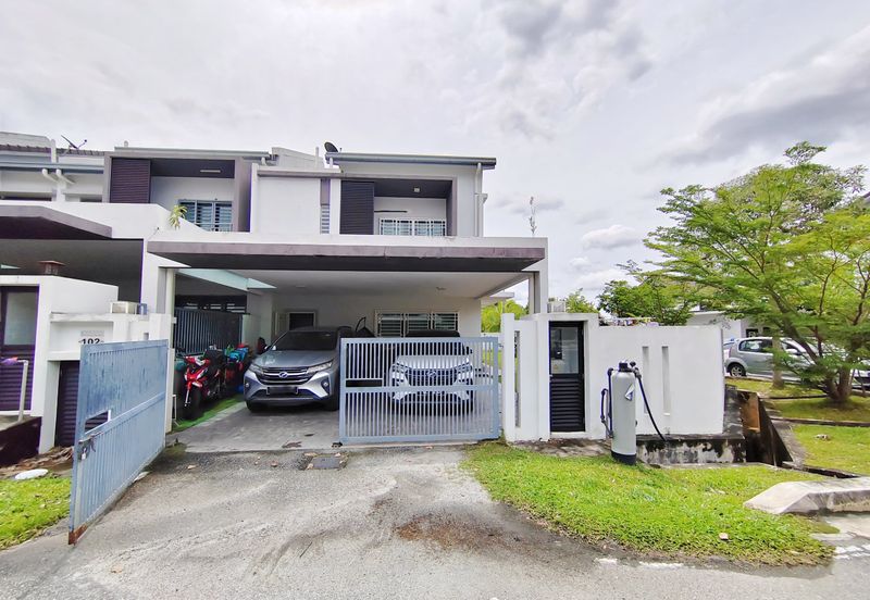 Laman Delfina @ Nilai Impian