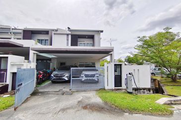 Laman Delfina @ Nilai Impian