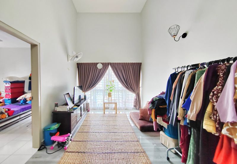 Laman Delfina @ Nilai Impian