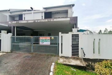 Laman Delfina @ Nilai Impian