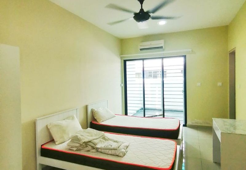 Laman Delfina @ Nilai Impian