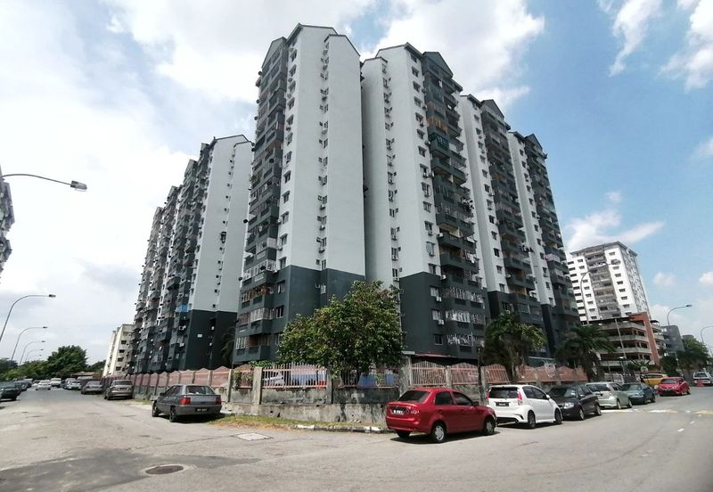 Sri Raya Apartments