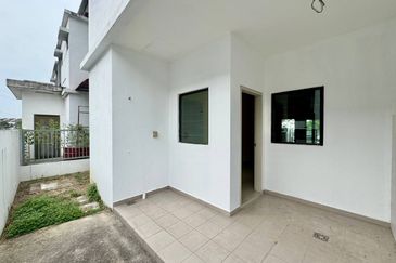 Laman Delfina @ Nilai Impian