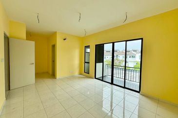 Laman Delfina @ Nilai Impian