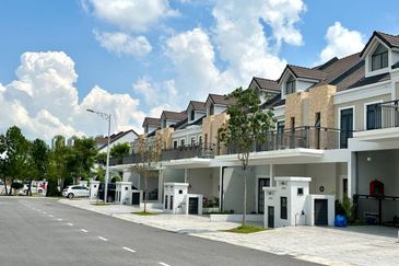 Monet Springtime @ Sunsuria City