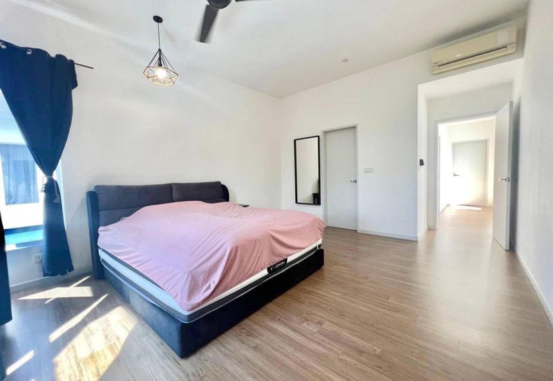 Parkfield Residences, Tropicana Heights