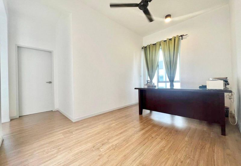 Parkfield Residences, Tropicana Heights