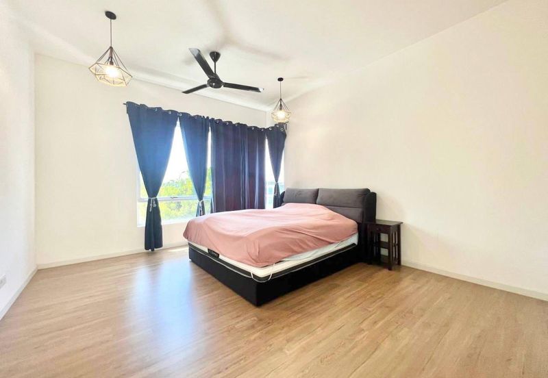 Parkfield Residences, Tropicana Heights