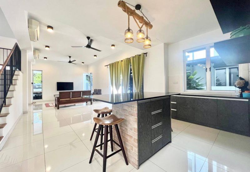 Parkfield Residences, Tropicana Heights