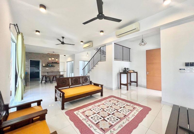 Parkfield Residences, Tropicana Heights