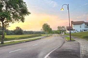 Perdana Hills ( Presint 11 )