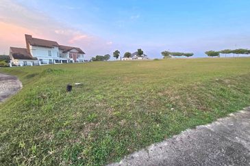 Perdana Hills ( Presint 11 )