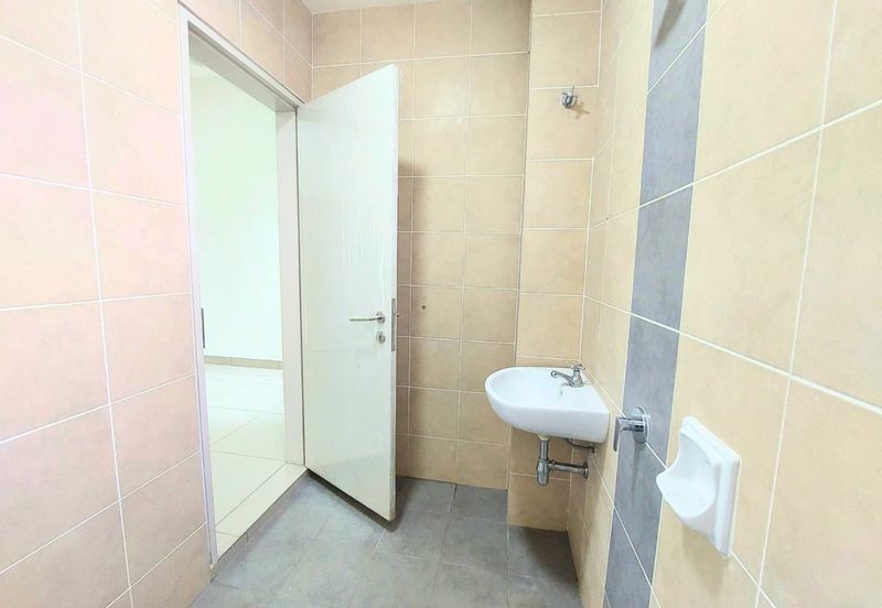 LAMAN MAWAR INDAH @ KOTA SERIEMAS