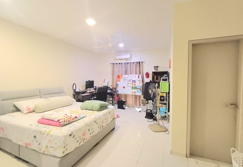 Laman Delfina @ Nilai Impian