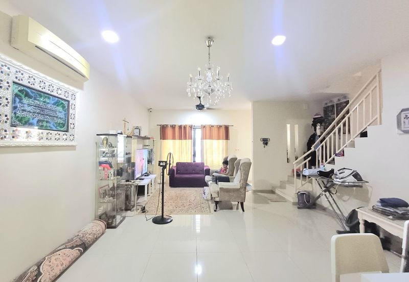 Laman Delfina @ Nilai Impian