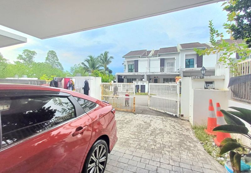 Laman Delfina @ Nilai Impian