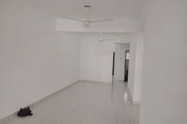 Taman Seroja, Bandar Baru Salak Tinggi