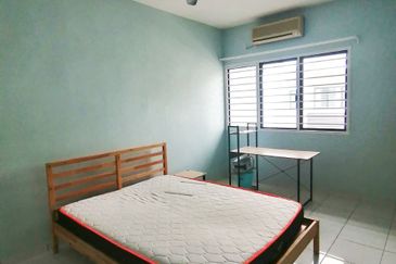 Laman Delfina @ Nilai Impian