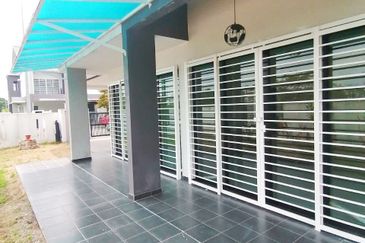 Laman Delfina @ Nilai Impian