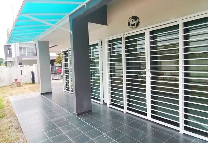 Laman Delfina @ Nilai Impian