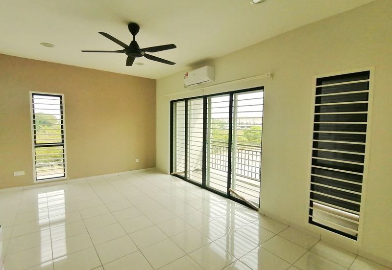 Laman Delfina @ Nilai Impian