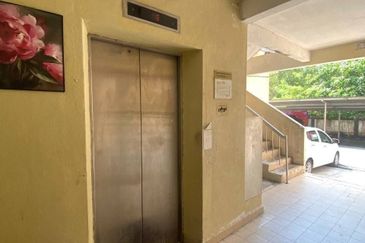 Pangsapuri Seri Mewah