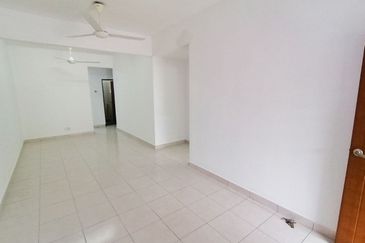 Taman Seroja, Bandar Baru Salak Tinggi