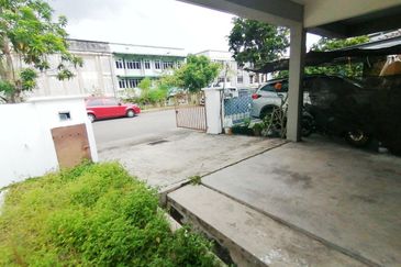 Taman Seroja, Bandar Baru Salak Tinggi