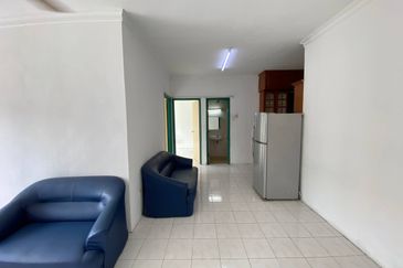 Vista Pinggiran, Taman Pinggiran Putra