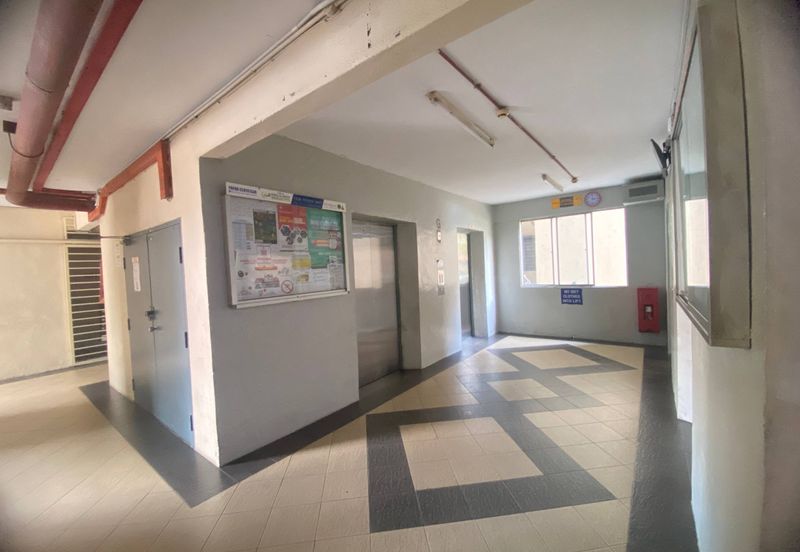 Vista Pinggiran, Taman Pinggiran Putra