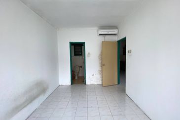 Vista Pinggiran, Taman Pinggiran Putra