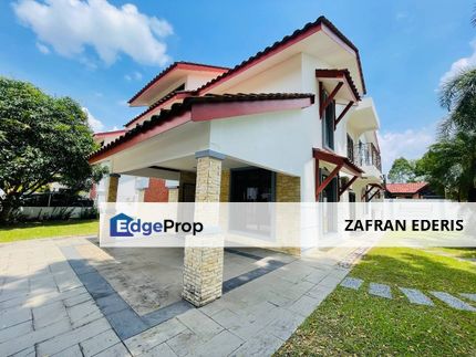 Jentayu Bandar Enstek Bungalow House End Lot, Negeri Sembilan, Seremban