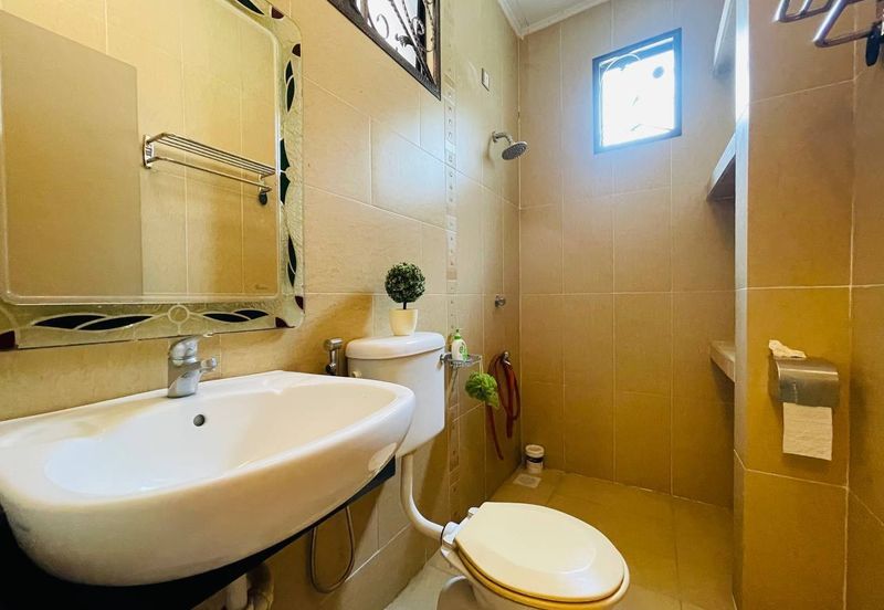 BANDAR ENSTEK (JENTAYU)